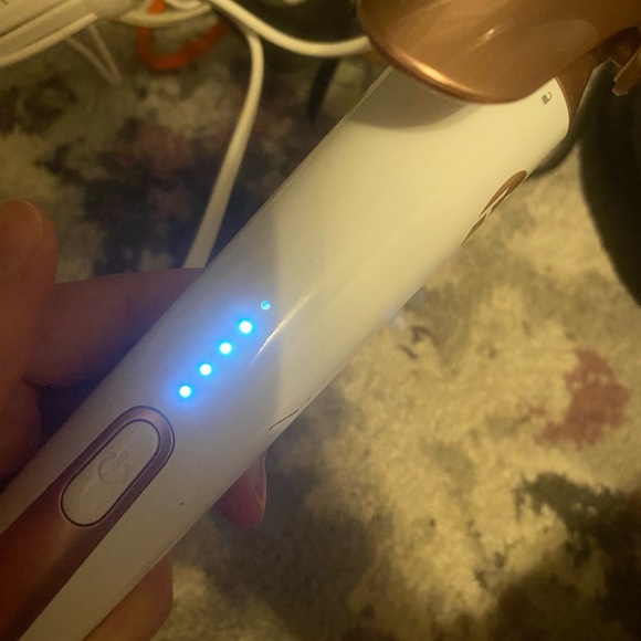 T3 Professional Ceramic Curling Iron - Picture 6 of 7